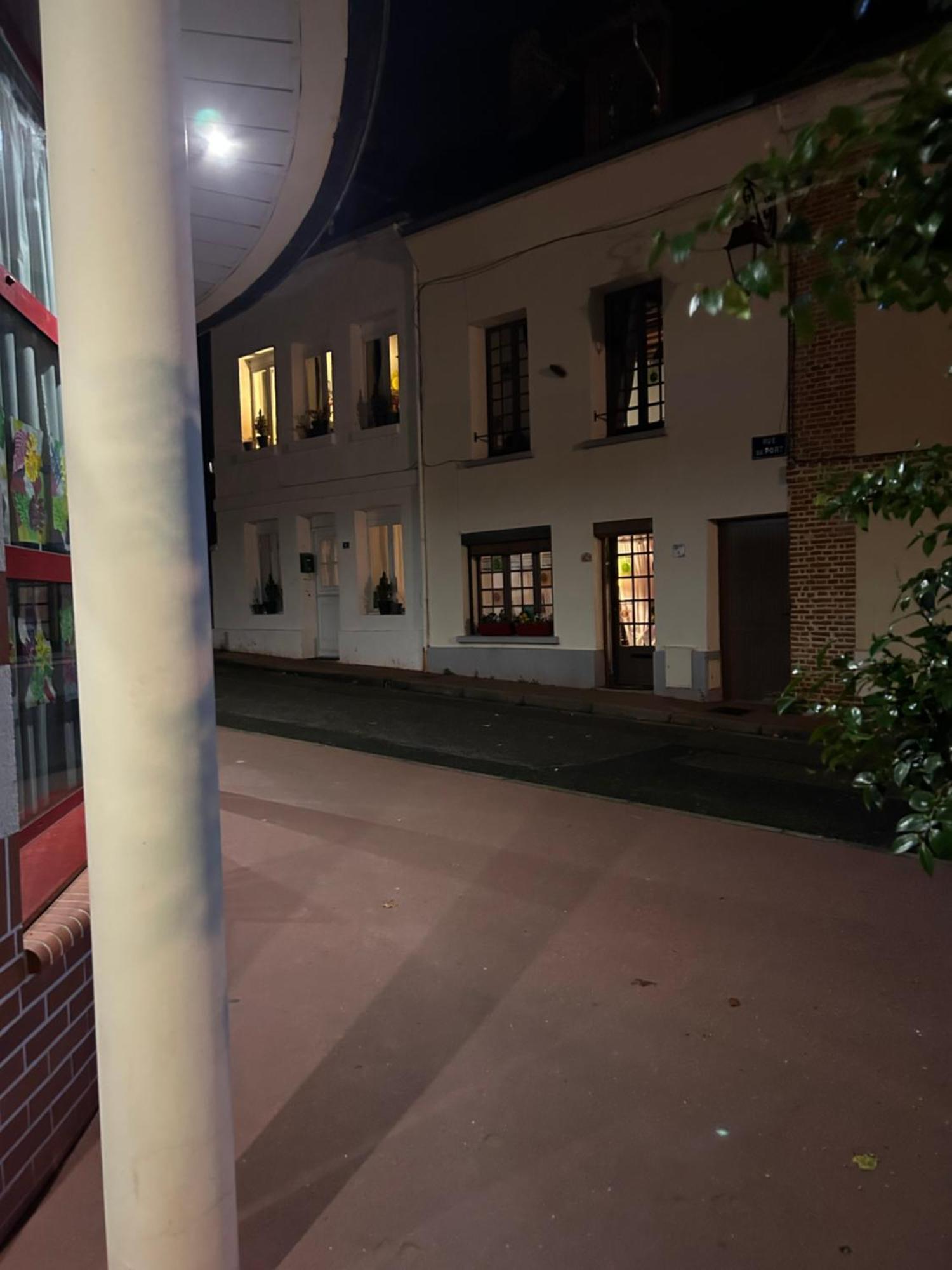 La Maison D'Yvonne La Bouille Buitenkant foto